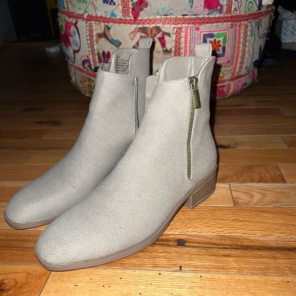 Diya ankle bootie - Picture 2 of 4